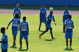 Honduras obligado a vencer a Costa Rica