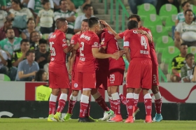 Toluca tiene medio pie en semifinales