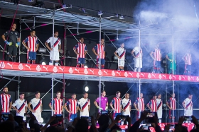 Chivas tiene nueva piel