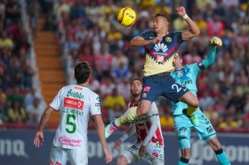 Necaxa le saca el empate a América