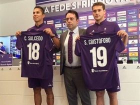 Carlos Salcedo fue presentado con la Fiorentina