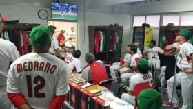 &quot;Tri&quot; con molestia y esperanza de jugar desempate en Mundial de Beisbol