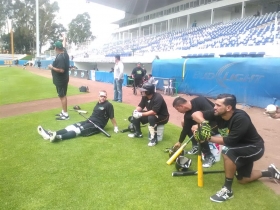 Pericos entrena con miras a la serie de Campeonato del Sur