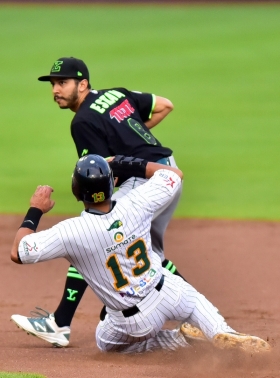 Pericos y Leones se van al sexto juego
