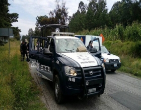 Agreden a policías y son detenidos