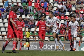 Lobos BUAP golea y está en la final del Ascenso