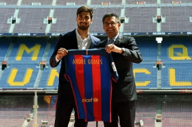 André Gomes presentado con Barcelona