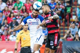 Cruz Azul empata a Xolos, rompe racha perfecta