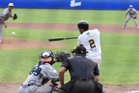 Pericos barre a Tigres de Uriangato