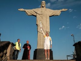 La antorcha olímpica llega al Cristo Redentor