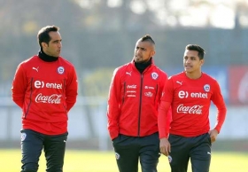 Chile enfrentaría a la Albiceleste sin Bravo, Vidal y Alexis