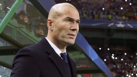 Zidane por record de Beenhakker