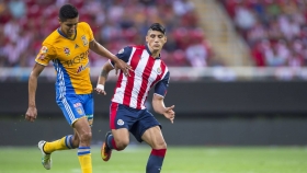 Chivas y Tigres sostendrán su encuentro 45 en torneos cortos