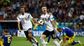 Alemania rescata el triunfo ante Suecia