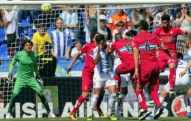 Ochoa seguirá como titular con Málaga