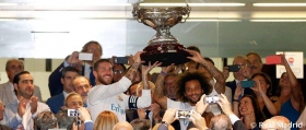 Real Madrid se queda el trofeo Santiago Bernabéu