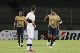 Pumas vence a Olimpia y califican a octavos