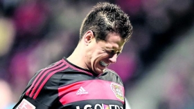 “Chicharito” se fractura la mano