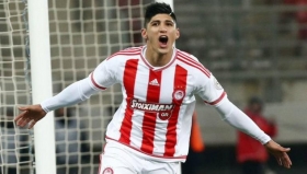 Alan Pulido estaría arreglado con Chivas
