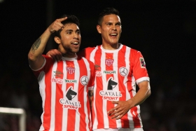 El Rayo le cae al Tiburón