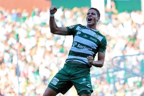 Santos contundente ante Tigres