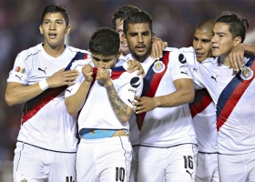 Chivas califica a octavos de la Copa MX