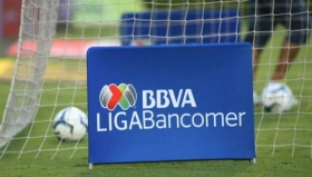 Árbitros levantan paro y regresa la Liga MX