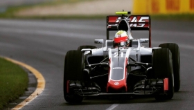 Primer día de pruebas del GP de Bahréin, Rosberg primero