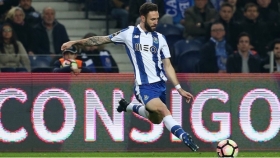 Layún en la órbita de Sevilla