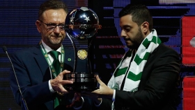 Chapecoense recibe trofeo de Campeón de Sudamericana
