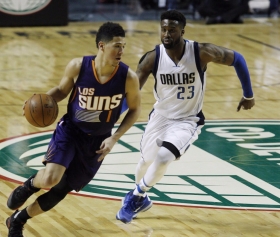 Mavericks vence a Suns en Arena CD de México