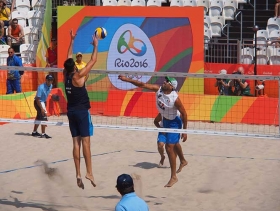 Histórico triunfo de equipo mexicano de voleibol de playa