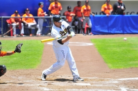 Pericos barre a Vaqueros Laguna