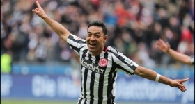 Frankfurt gana con doblete de Marco Fabián