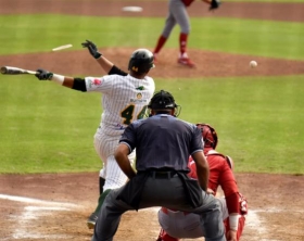 Pericos gana el tercero ante Diablos-Guerreros