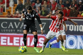 Necaxa rescata empate ante Monterrey