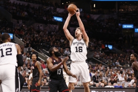 Spurs a un partido de la final de Conferencia Oeste
