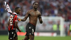 Balotelli. &quot;¿Acaso el racismo es legal en Francia?