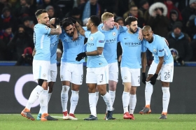 Manchester City pone pie y medio en 4tos