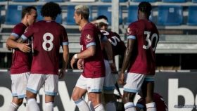 &quot;Chicharito&quot; regresa con gol al West Ham