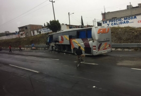 Chocan autobuses de pasajeros