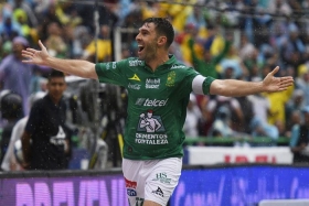 El León mordió a las Águilas