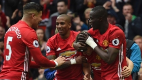 Man U logra imponerse al Chelsea