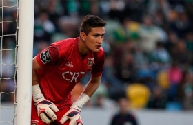 Gudiño debuta en Chipre con APOEL