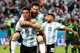 Argentina sufre pero clasifica