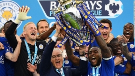 Leicester City levanta el trofeo de Campeón en la Premier