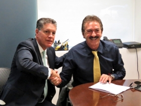 Oficial: Ricardo La Volpe ya firmó