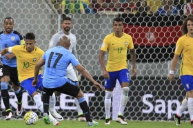 Brasil empata con Uruguay
