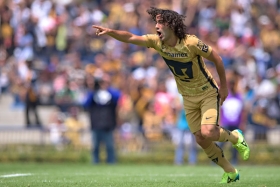 Pumas goleó a Rayados