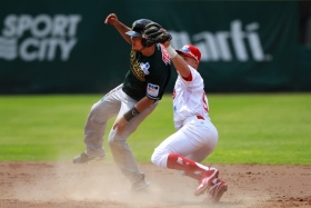 Pericos vence a los Diablos
